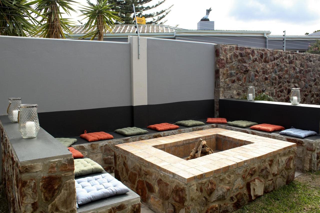 מלון הרמנוס Elizabeth House מראה חיצוני תמונה